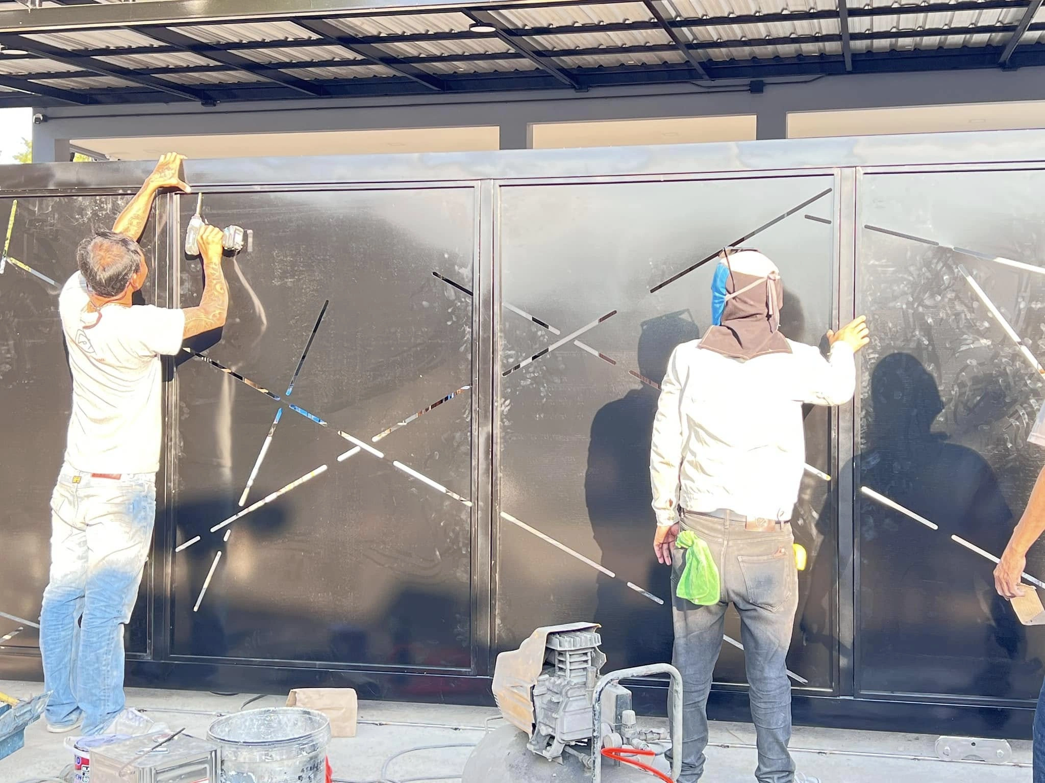 งานประตูเหล็กแผ่นลายฉลุ